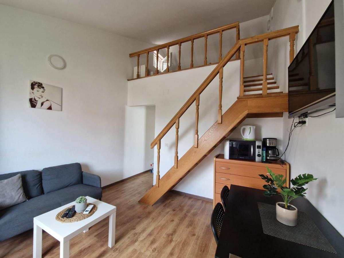 Apartments Luigi 우마그 외부 사진