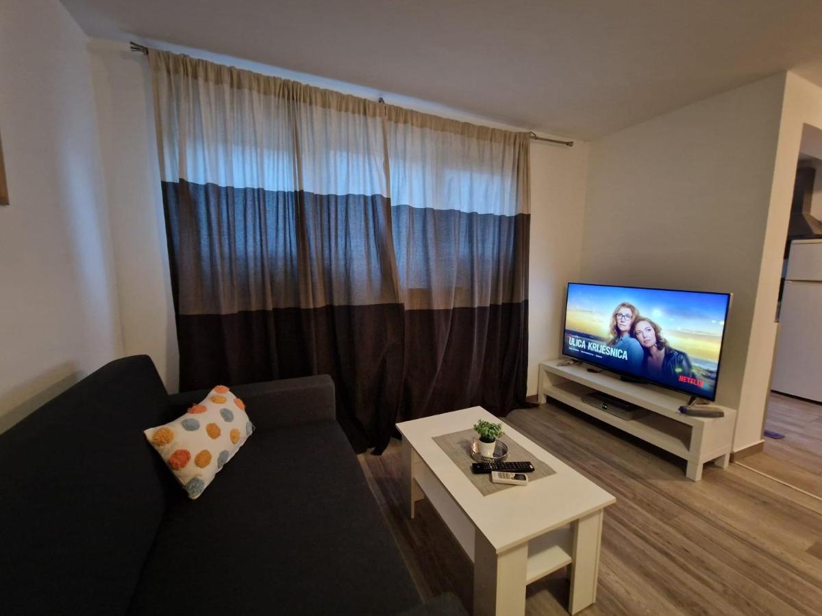 Apartments Luigi 우마그 외부 사진